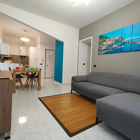 Casa Dora 5 Terre Close To Trains And Ferries With Ac - Wi-fi דירה *